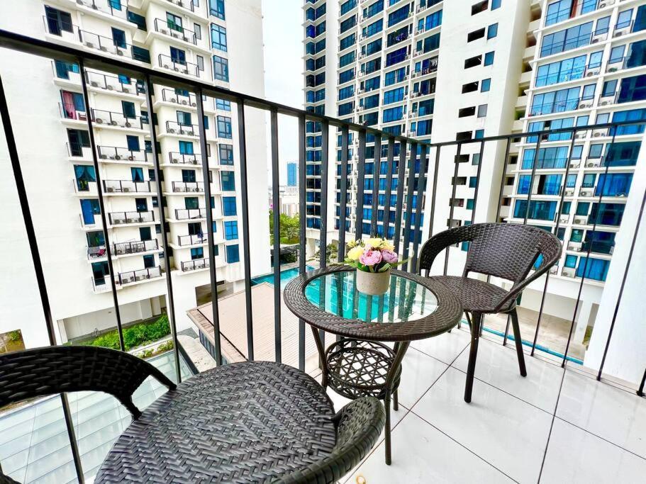 T2 1-10pax 2room Balcony Trefoil Setia Alam Tv Wi-fi Pangsapuri *
